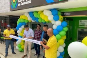 Banco de Bogotá Pueblo Bello: Servicios y Oficinas